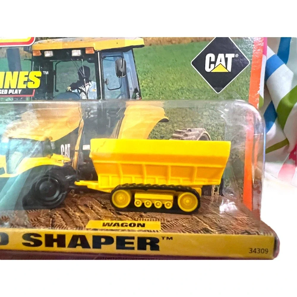 NEW Matchbox Dirt Machines #34309 CAT Field Shaper Tractor & Wagon